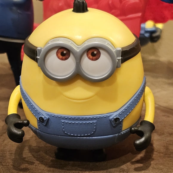 Minions The Rise Of Gru Dragon Disguise & 4 Other Characters Bundle - Picture 10 of 16